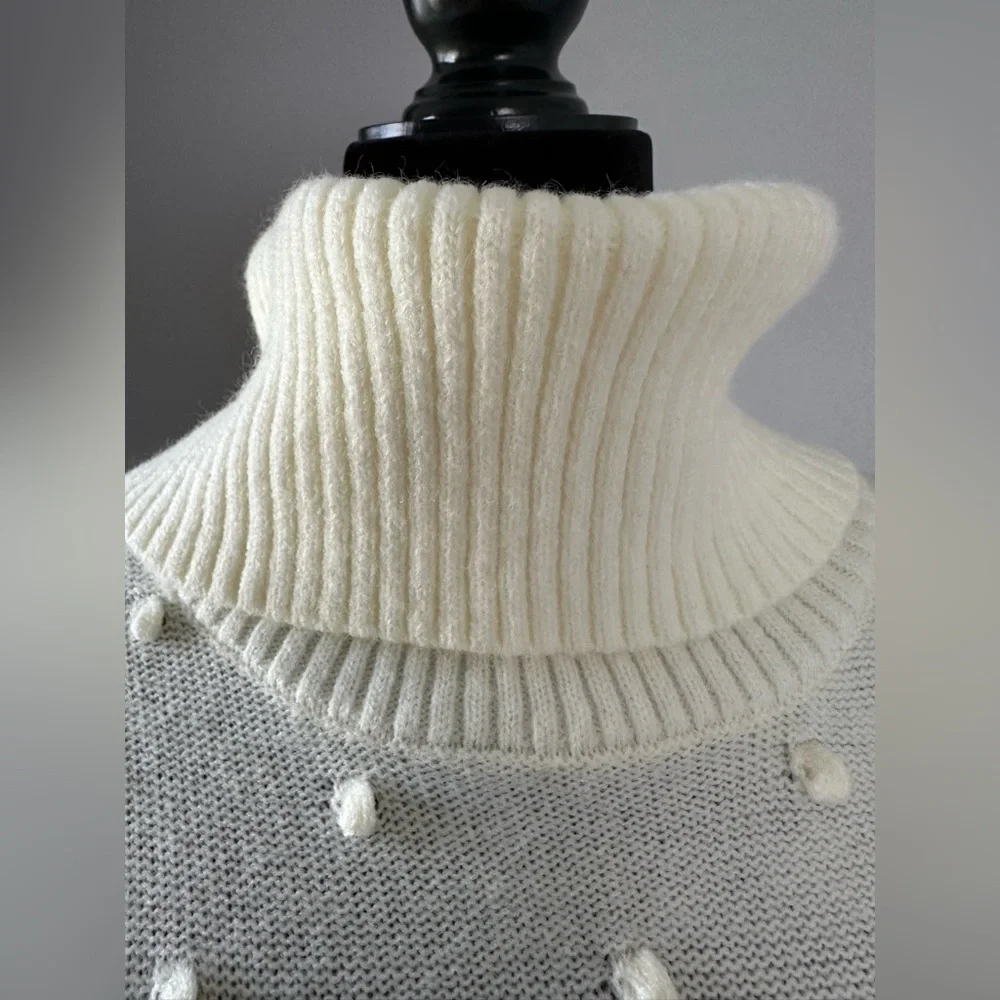Turtleneck‎ Sweater NWT